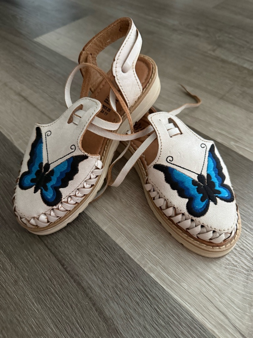 Othr Beige Kids Leather Sandals with Blue Butterfly